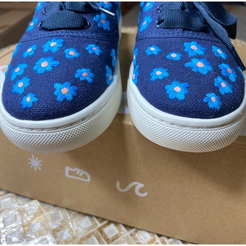 Soludos Low Top Sneakers Floral Embroidery Organic Cotton Navy Blue 7M New - Picture 8 of 15